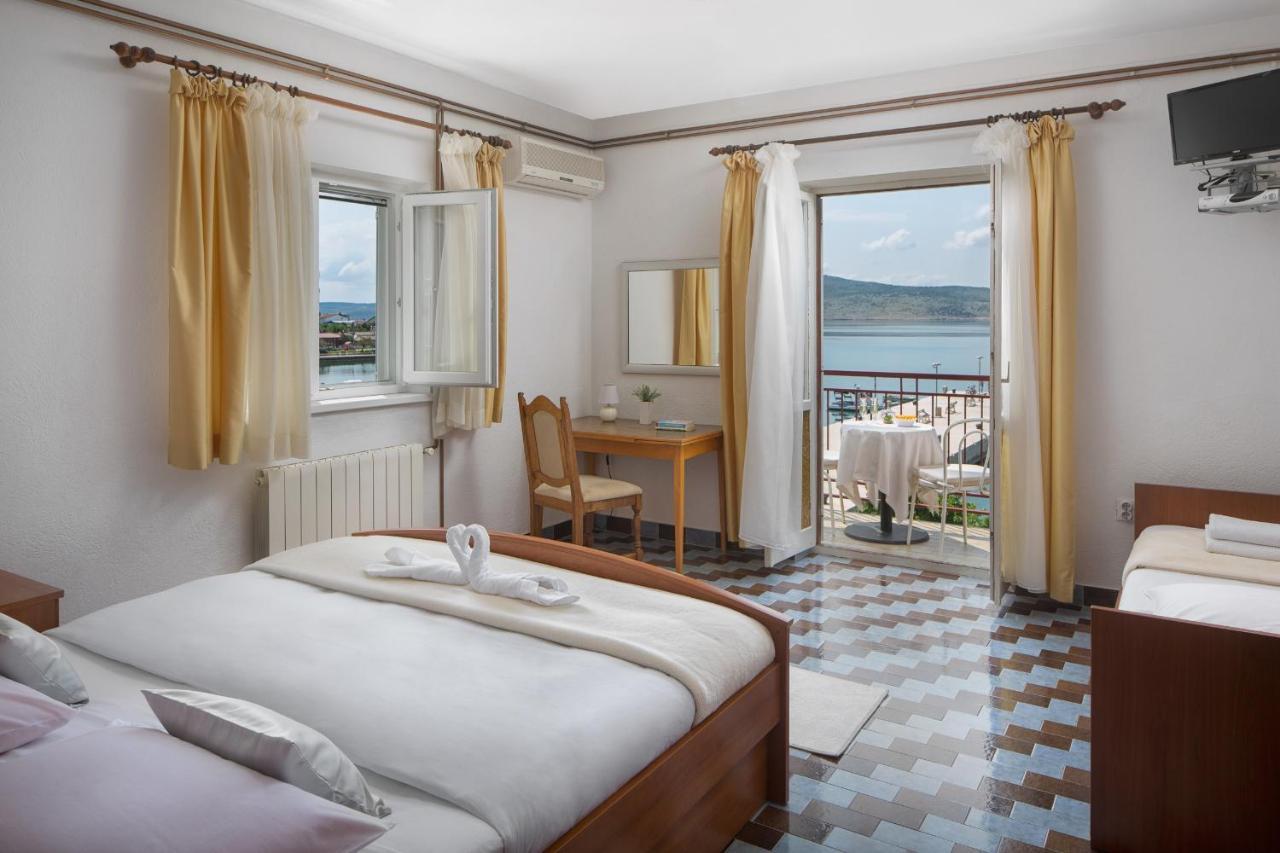 Pansion Andelko Starigrad Paklenica Exterior foto
